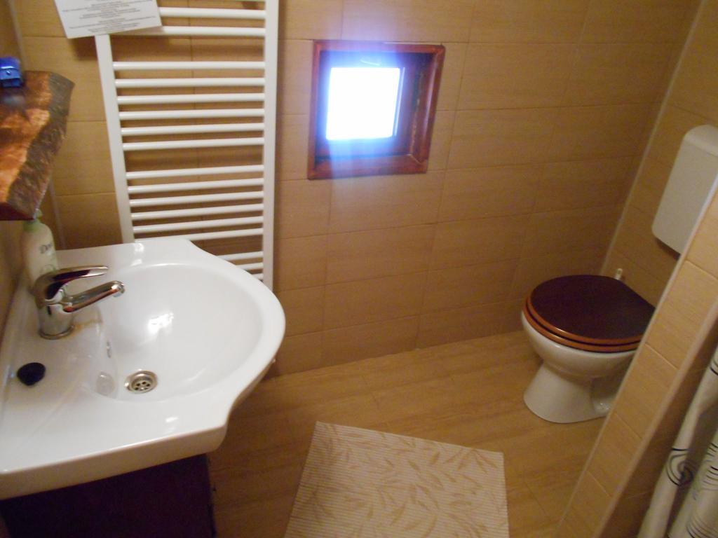 Pensiunea Doina Vadu Izei Room photo